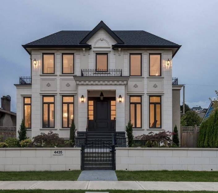 4435 Haggart ST, Vancouver, BC V6L 2H4