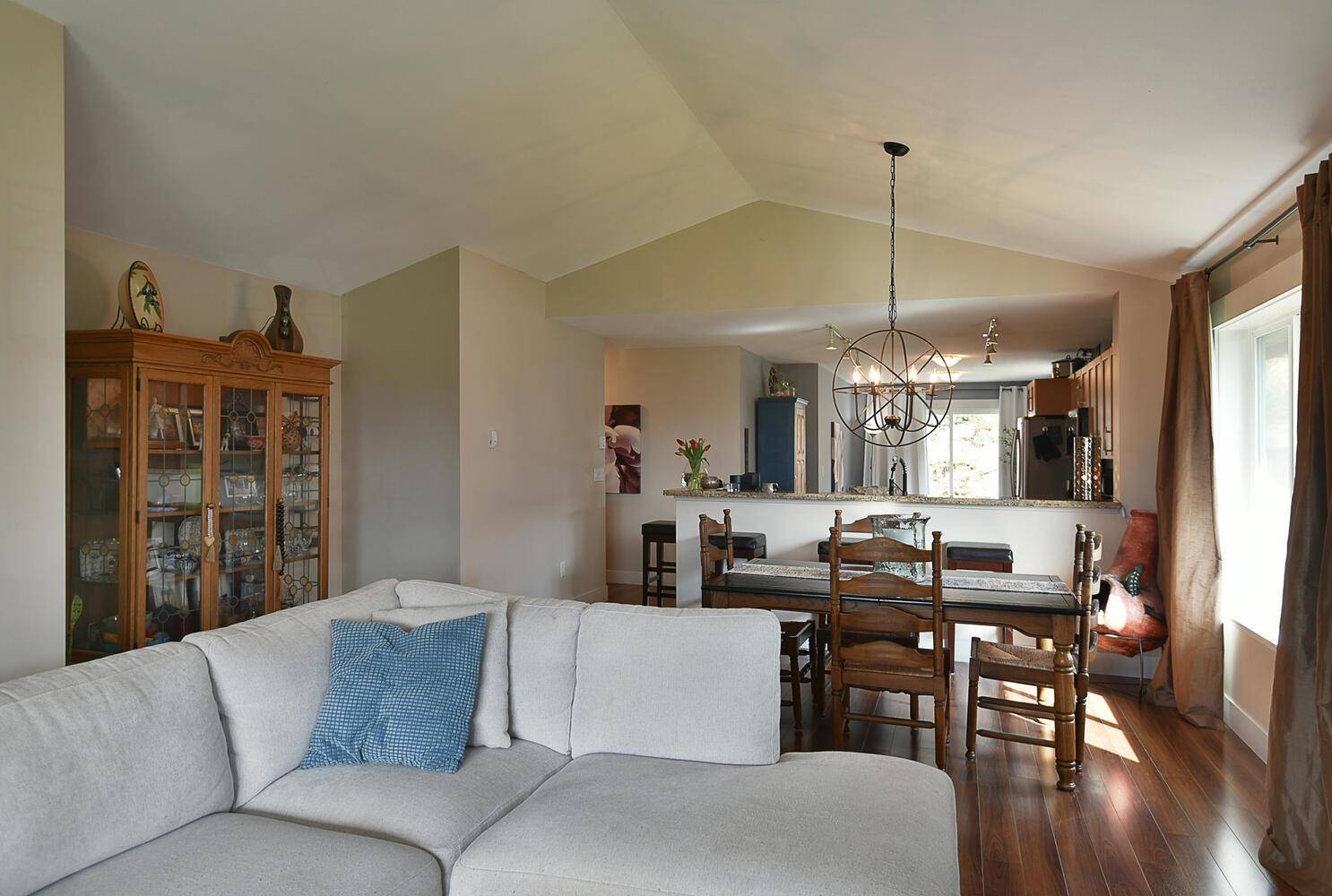 Sechelt, BC V7Z 0V2,6234 Kevins RD