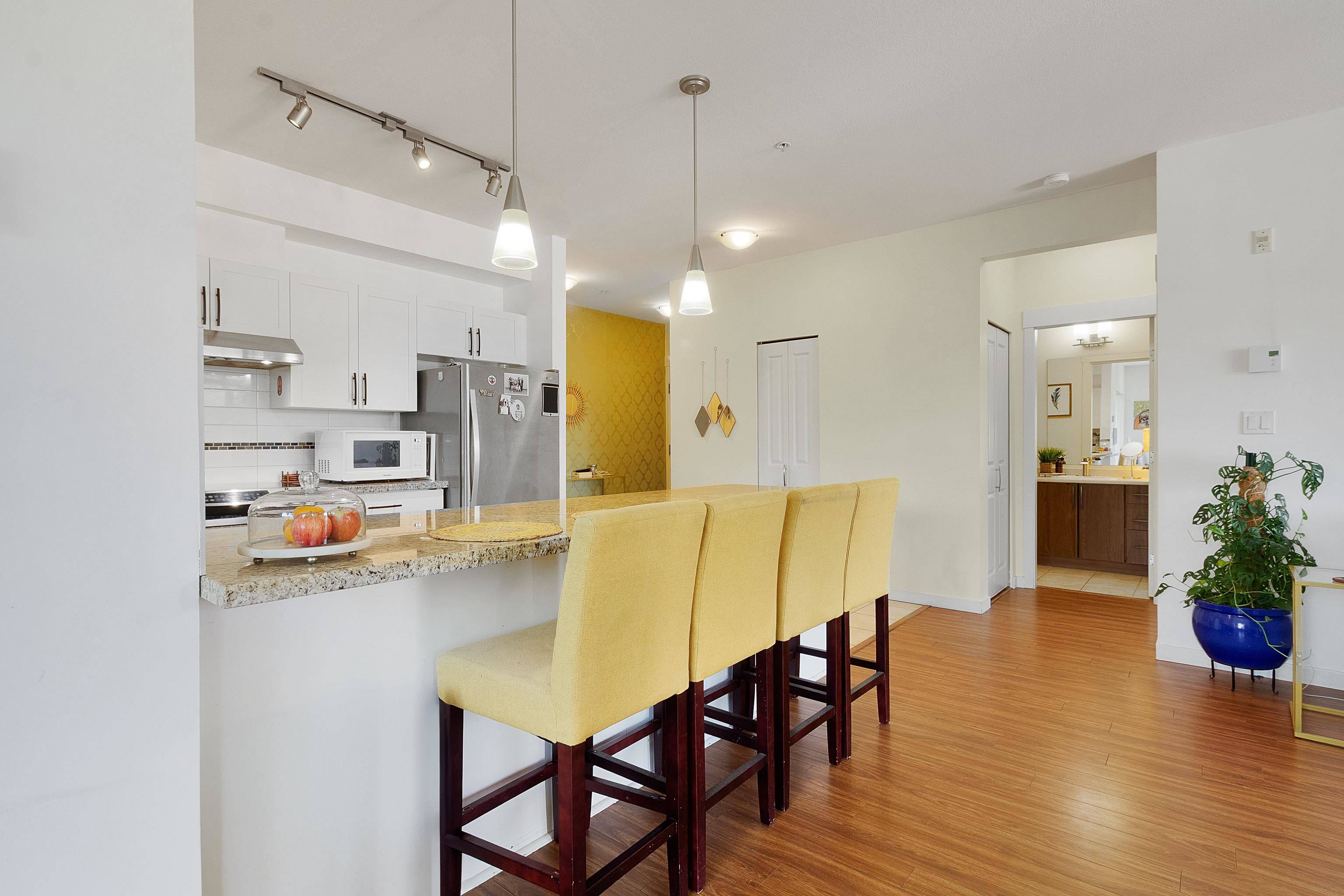 Pitt Meadows, BC V3Y 0C5,12350 Harris RD #320