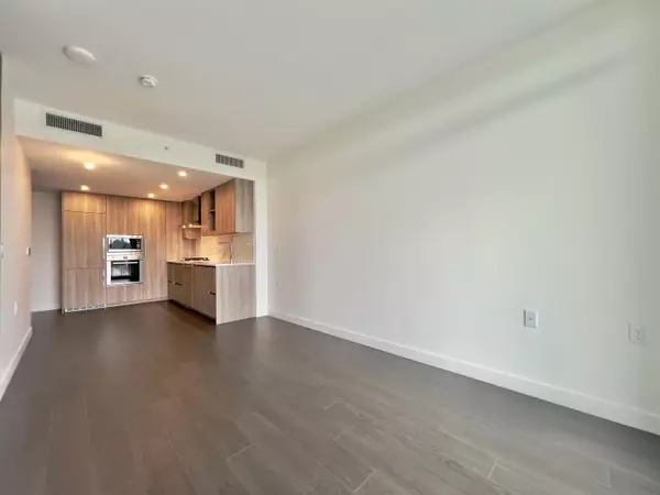 Surrey, BC V3T 0V2,13778 100 AVE #1603