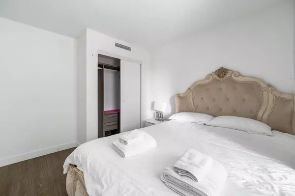 6328 No. 3 RD #320 Richmond, BC V6Y 0L6