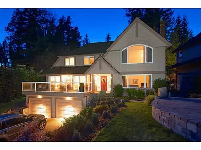 457 Hillcrest ST, West Vancouver, BC V7V 2L8