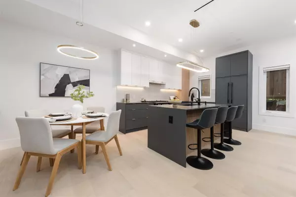 Vancouver, BC V5V 2Z8,371 E 33rd AVE #5