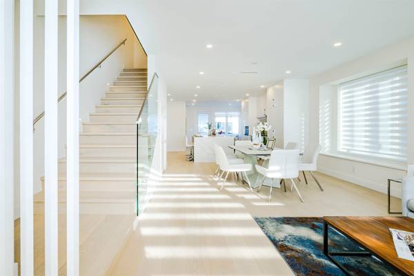 3321 W 37th AVE, Vancouver, BC V6N 3E6