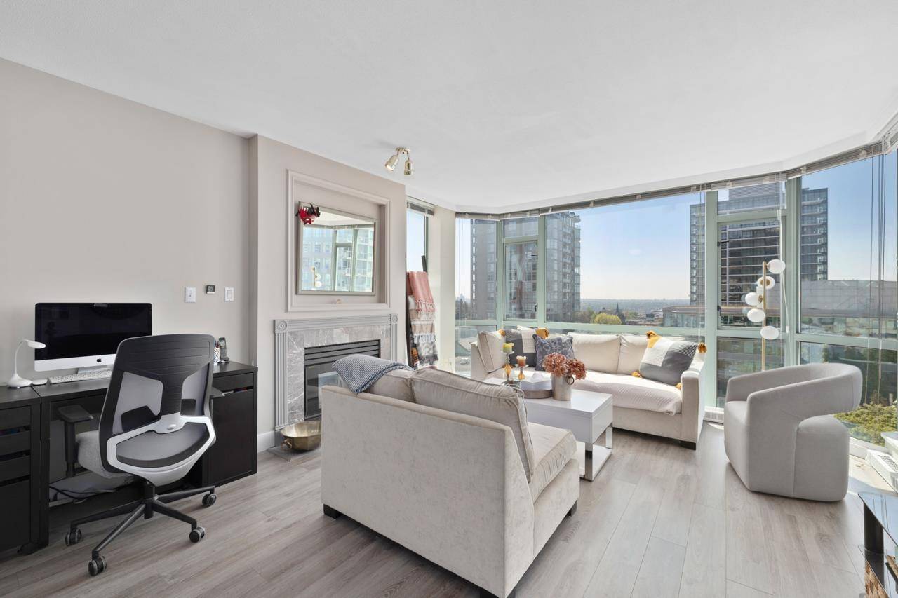 North Vancouver, BC V7L 2N3,140 E 14th ST #903