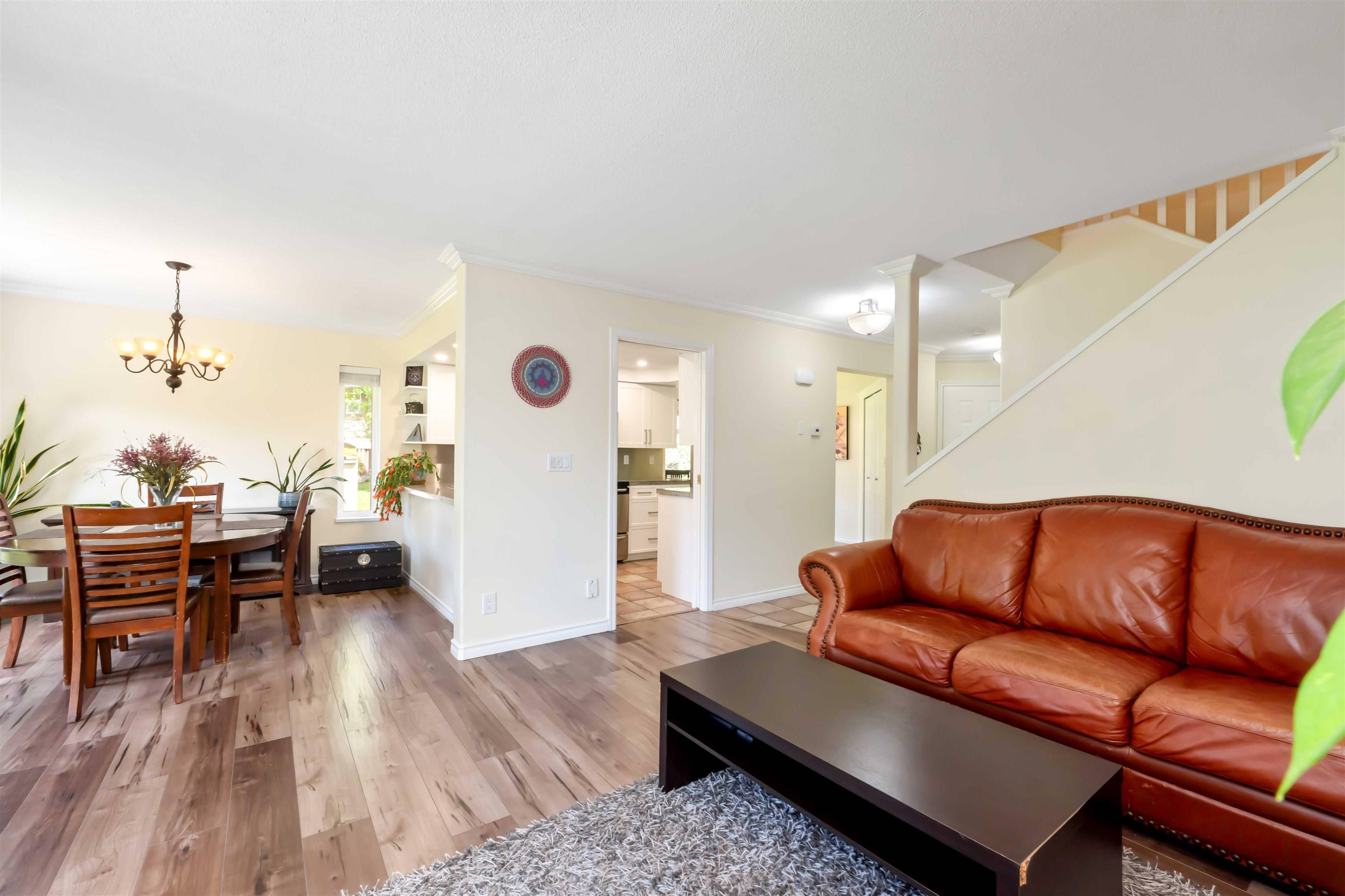 Maple Ridge, BC V4R 2E5,11737 236 ST #11