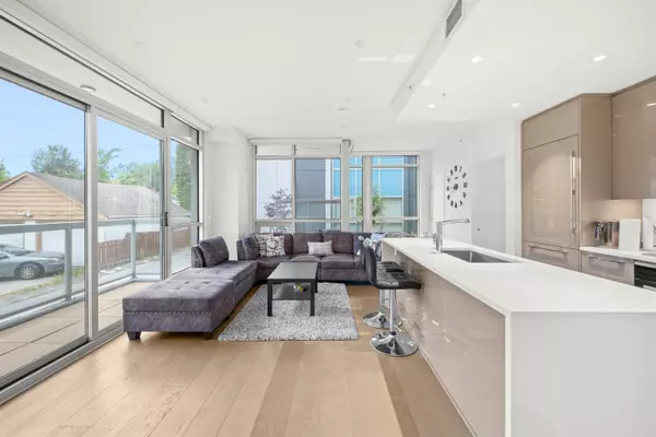 Vancouver, BC V5Z 2Z6,5289 Cambie ST #105