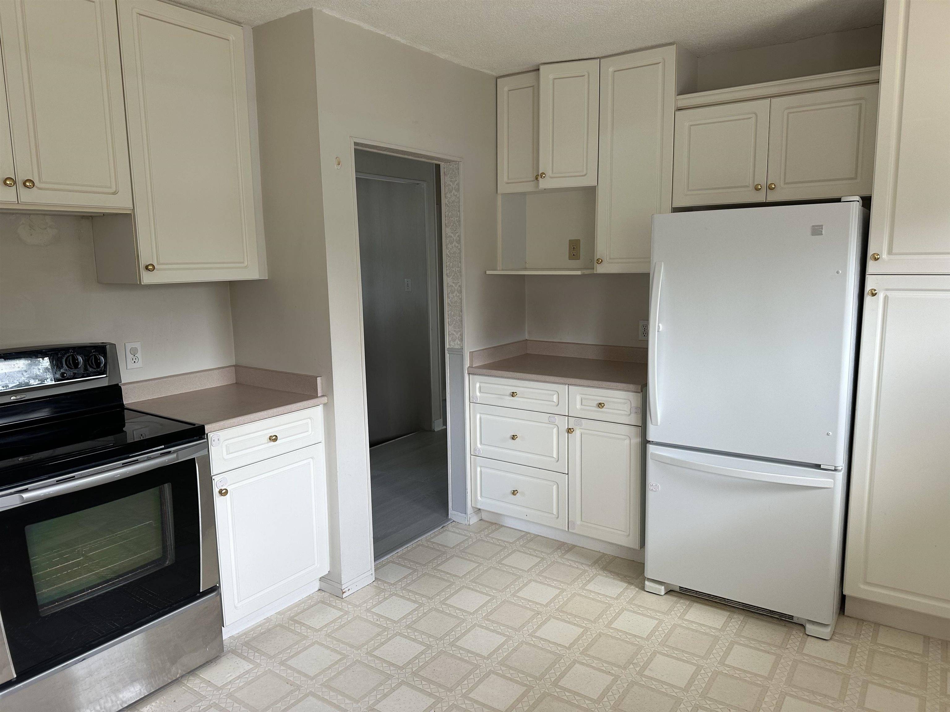 Burnaby, BC V5H 1X6,5858 Bryant ST