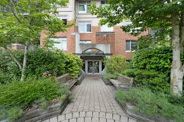 9299 Tomicki AVE #412, Richmond, BC V6X 0C5