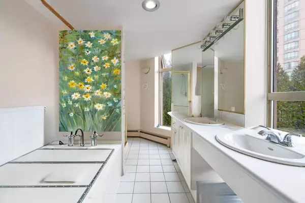 Burnaby, BC V5H 2N1,6188 Patterson AVE #505