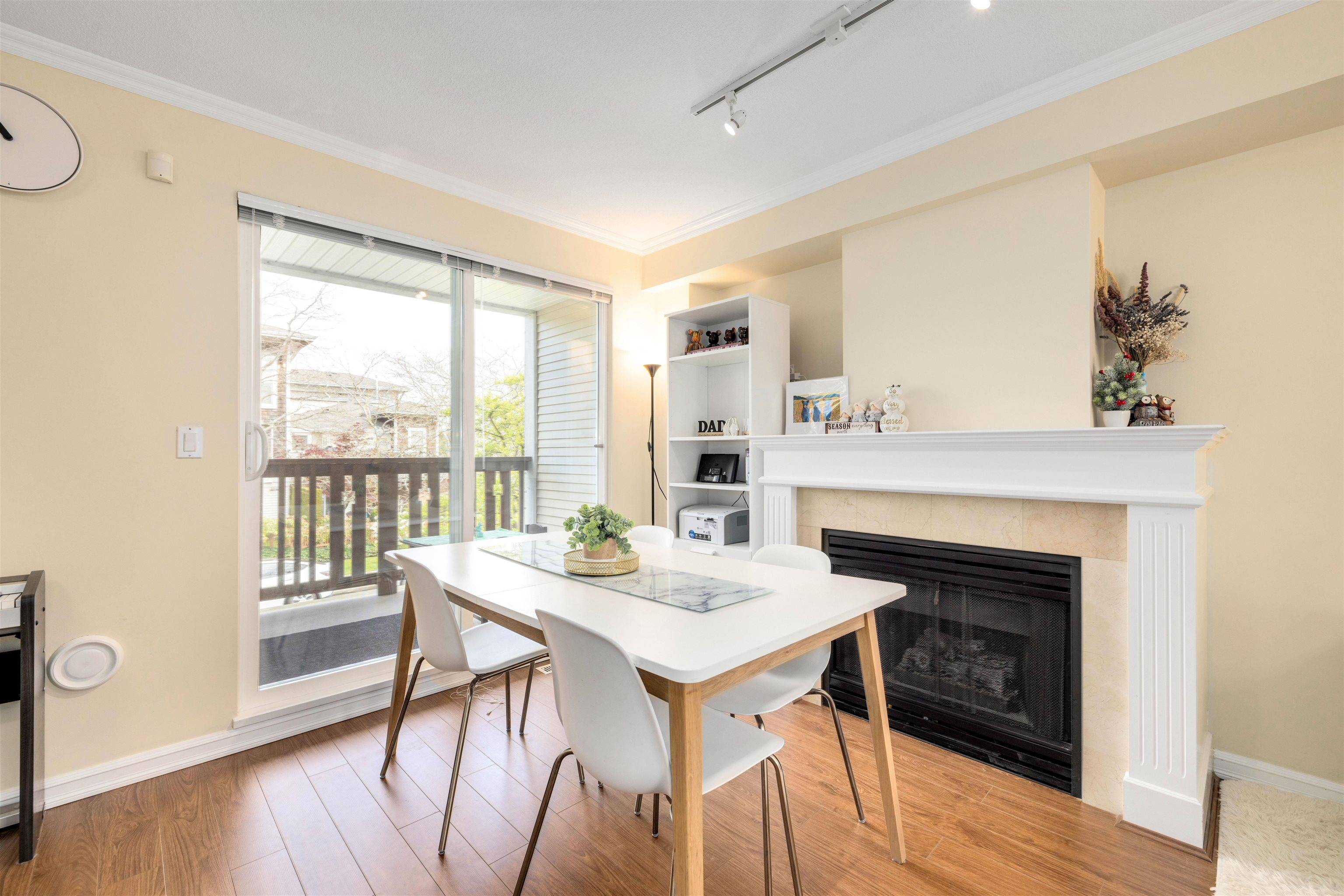 Richmond, BC V7C 5S9,7111 Lynnwood DR #34