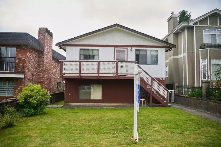 Burnaby, BC V5C 1B1,4240 Dundas ST