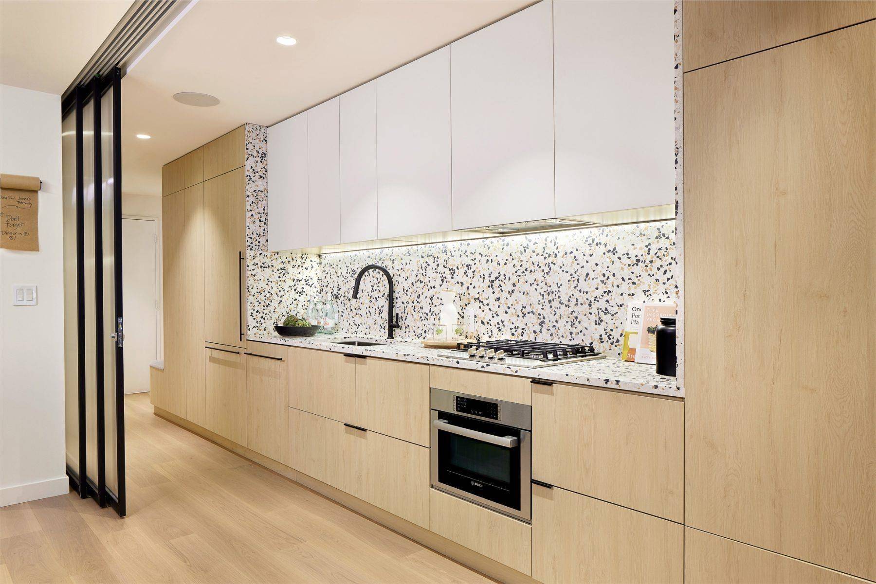 Vancouver, BC V5T 1W9,471 E Broadway #319