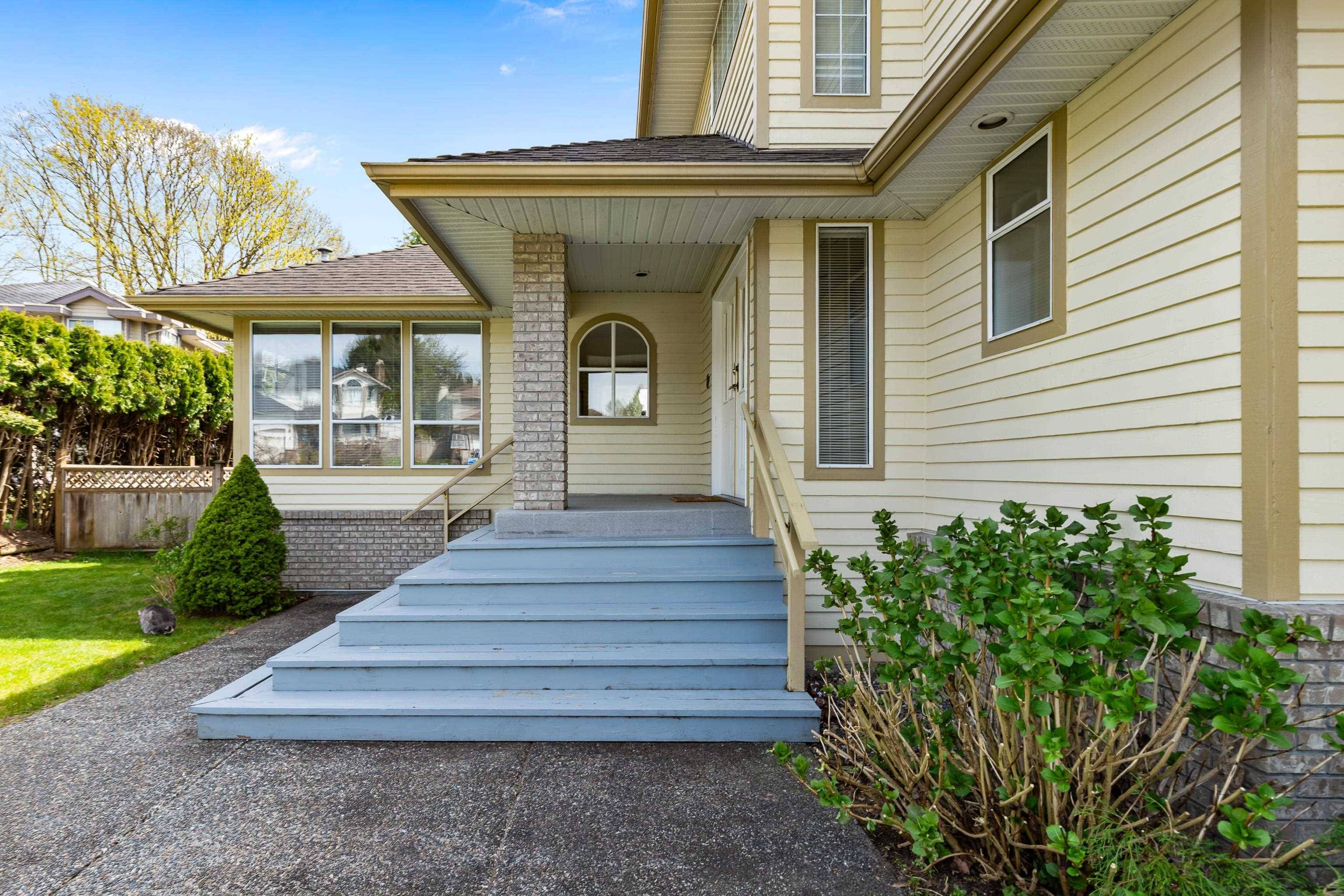 Maple Ridge, BC V2W 1A9,23460 108b AVE