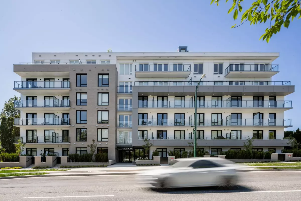 Vancouver, BC V6P 0M4,6859 Cambie ST #101