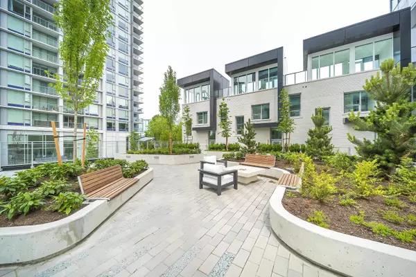 Surrey, BC V3T 0V2,13768 100 AVE #3301