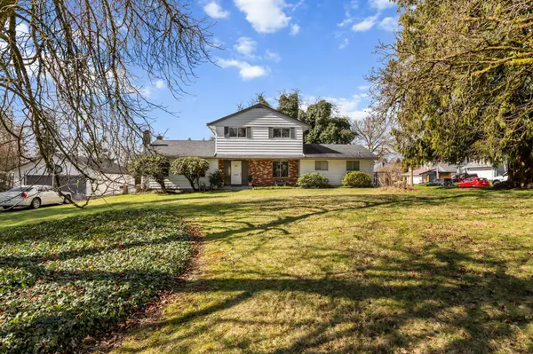 8661 148 ST, Surrey, BC V3S 3G6