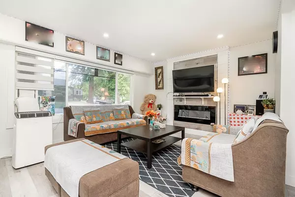 Surrey, BC V3R 3K2,11460 141a ST