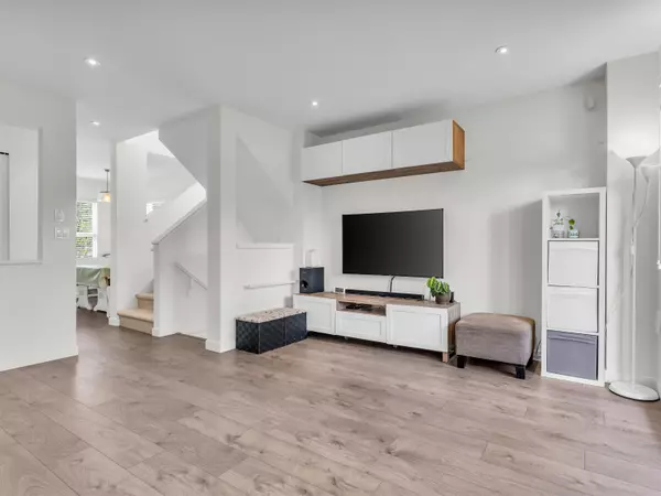 Richmond, BC V7C 5S8,7100 Lynnwood DR #23