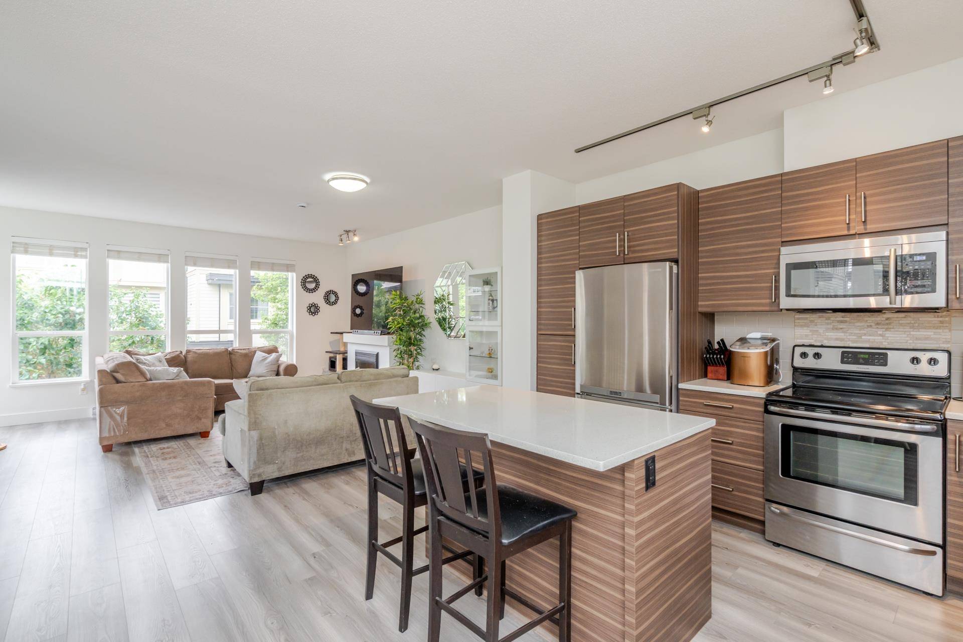 19477 72a AVE #36 Surrey, BC V4N 6M2