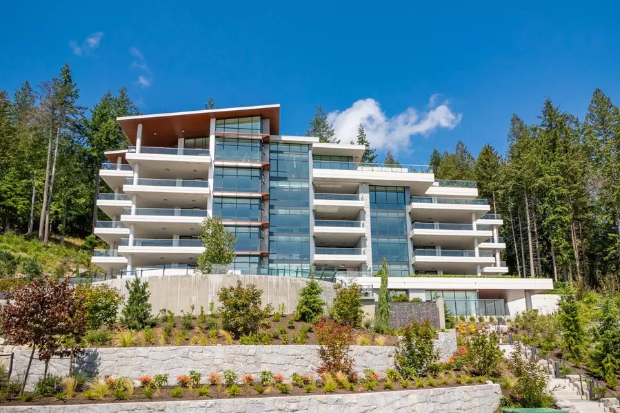 2958 Burfield PL #302, West Vancouver, BC V7S 0B2