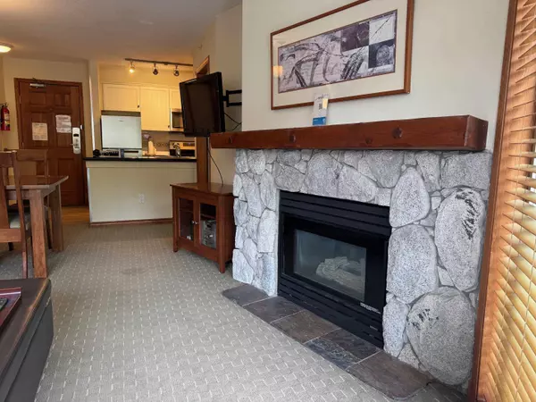 Whistler, BC V8E 1G1,4800 Spearhead DR #432
