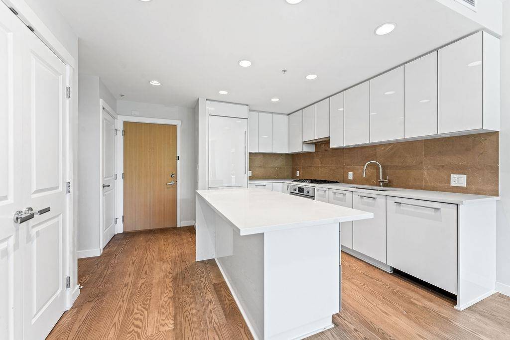Vancouver, BC V6S 0L3,3563 Ross DR #326