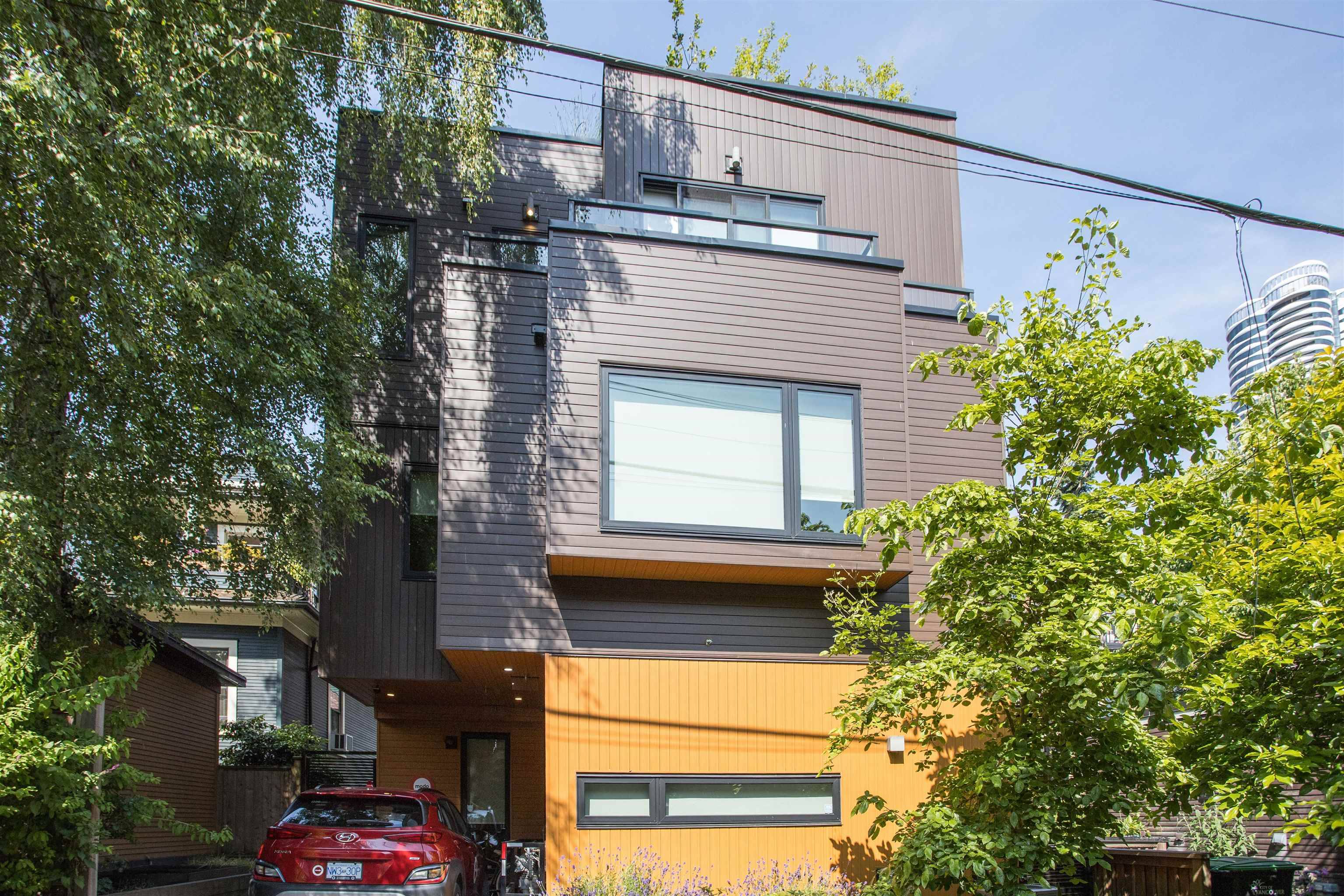 1152 Comox ST #2, Vancouver, BC V6E 1K5