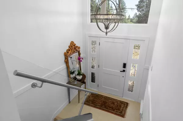 North Vancouver, BC V7K 1L2,1286 Wellington DR