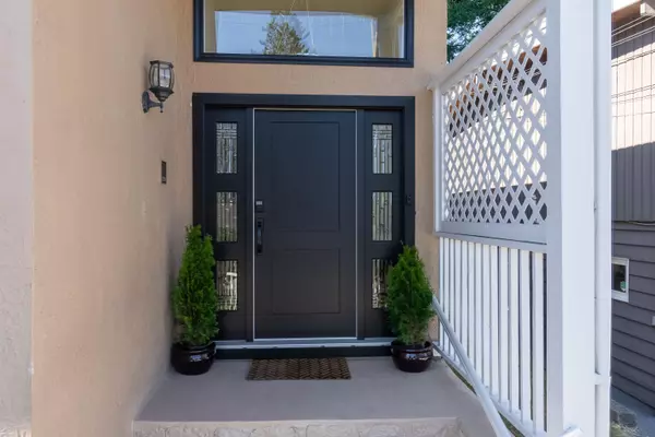 North Vancouver, BC V7K 1L2,1286 Wellington DR