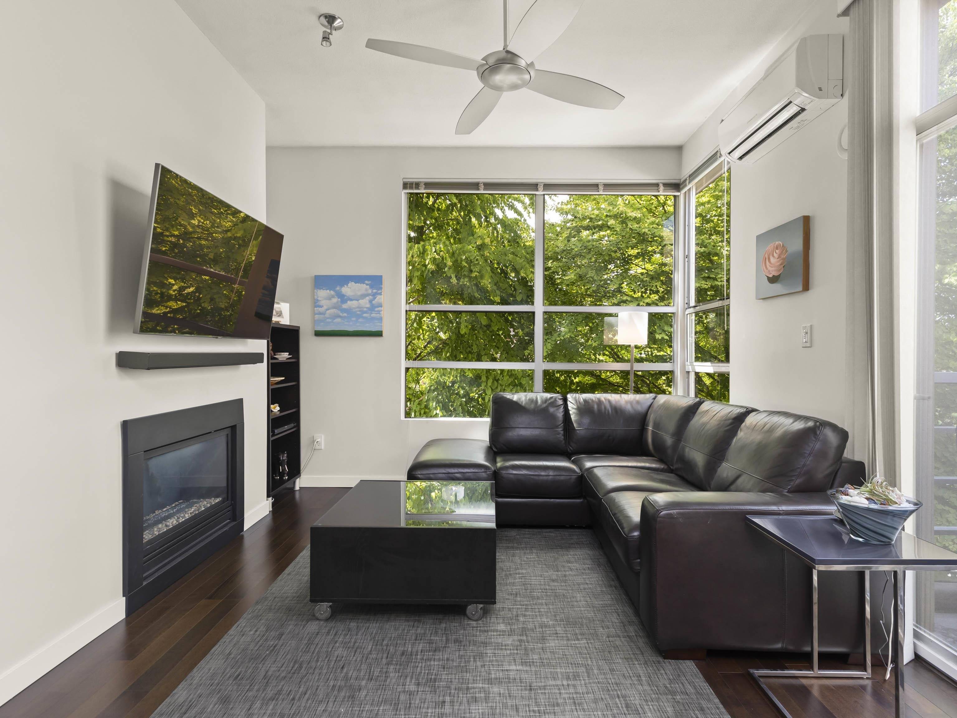 Vancouver, BC V6K 1R5,3023 W 4th AVE #406