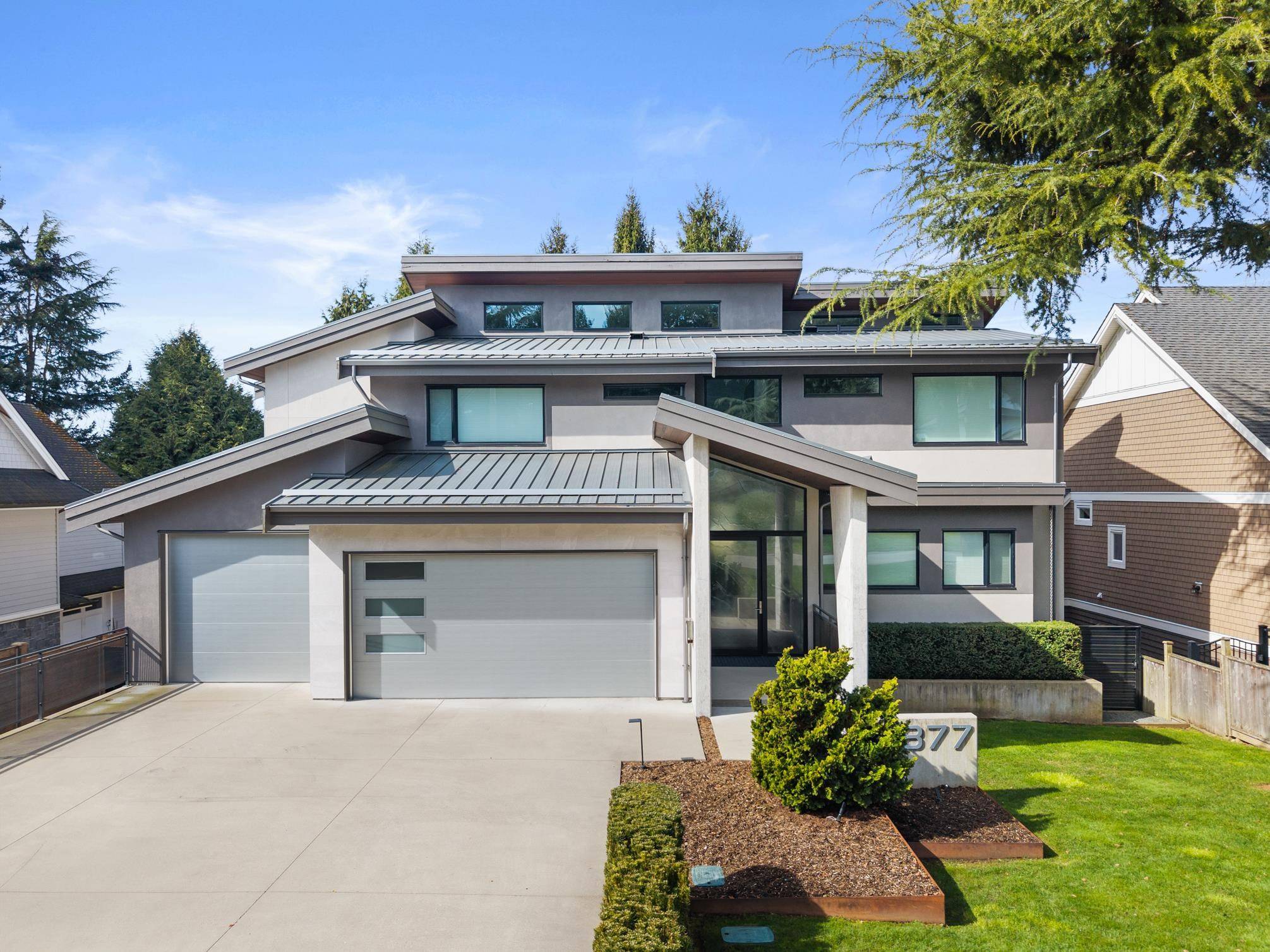 Surrey, BC V4A 3P4,1877 126 ST
