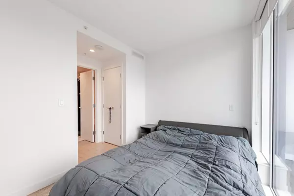 6000 Mckay AVE #3905 Burnaby, BC V5H 0K2