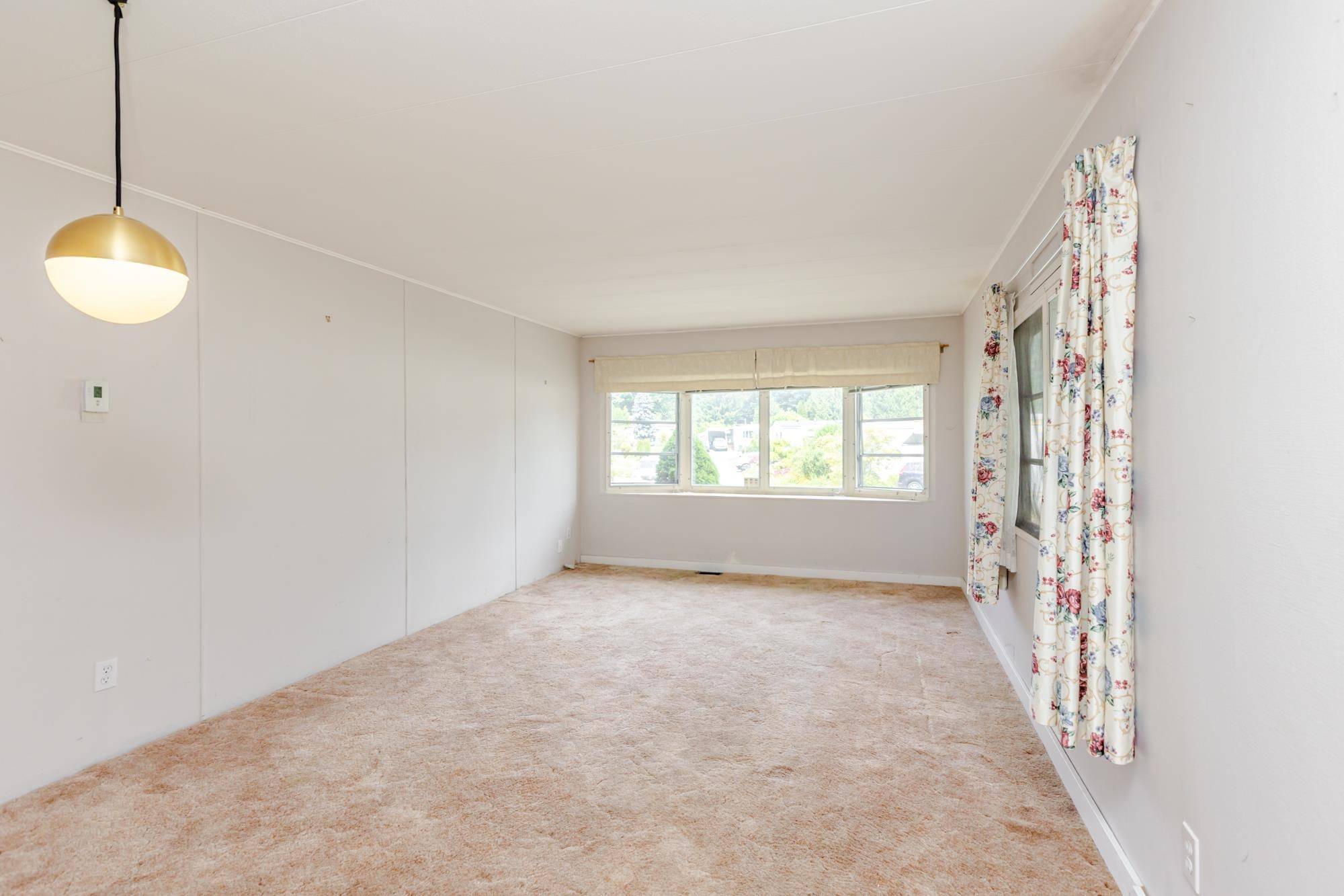 Surrey, BC V4A 4X4,1840 160 ST #232