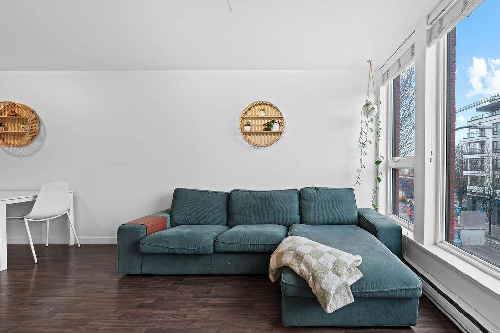 Vancouver, BC V5K 0A4,2636 E Hastings ST #306