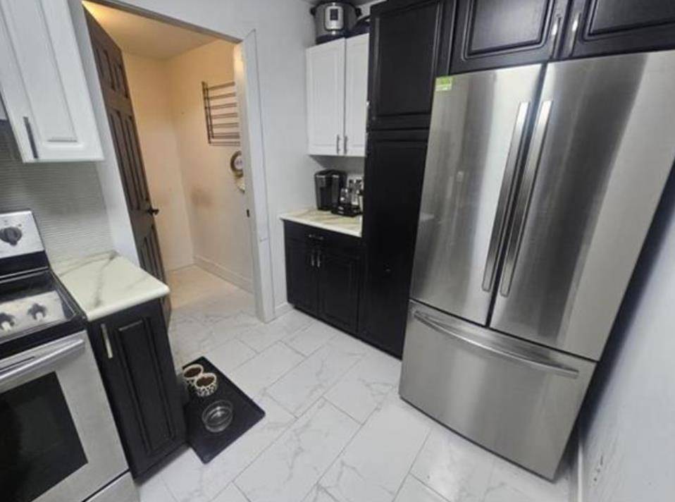 Surrey, BC V3W 1G8,7161 121 ST #213