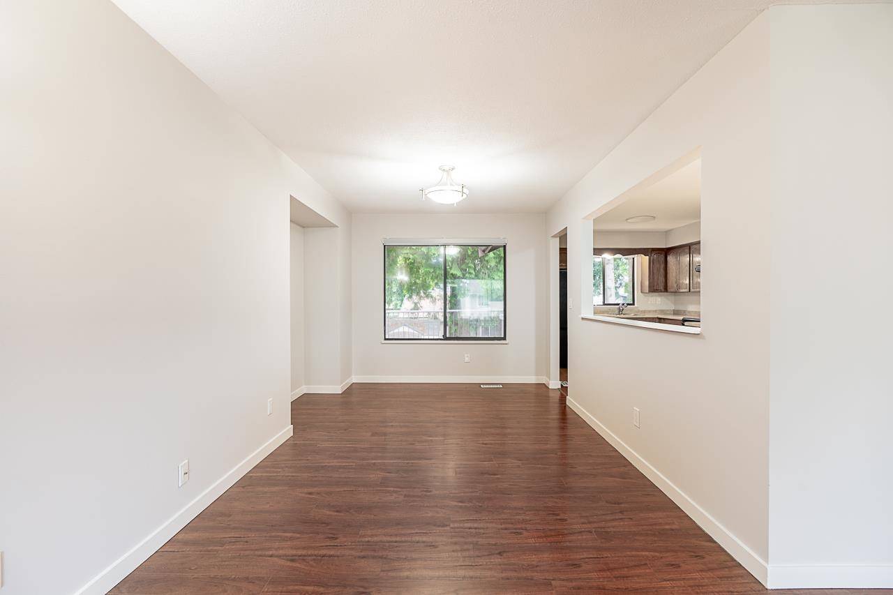 Surrey, BC V3W 8P4,13229 66b AVE