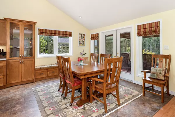 Mayne Island, BC V0N 2J2,423 Felix Jack RD