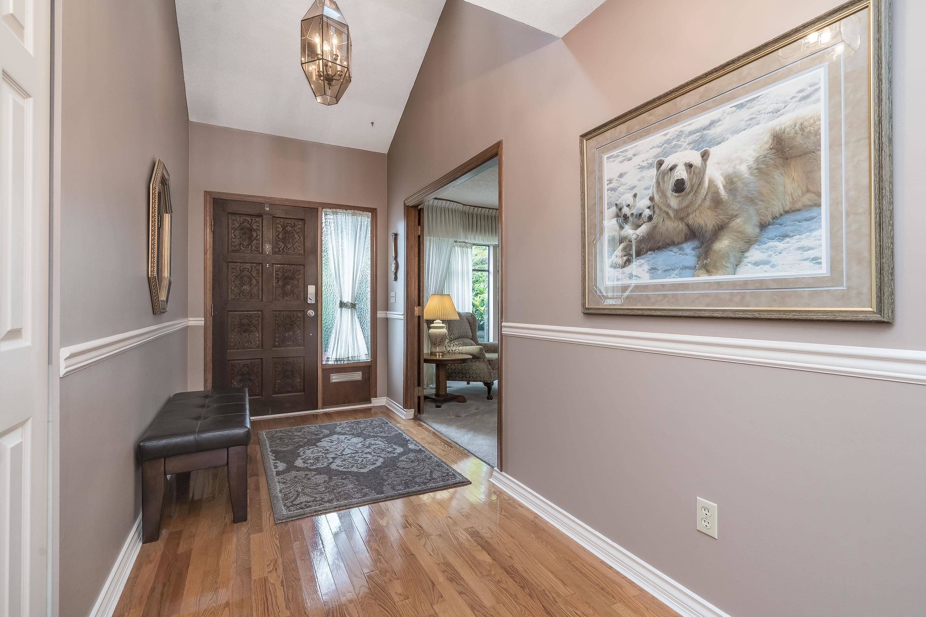 Surrey, BC V4A 6W1,16072 13 AVE