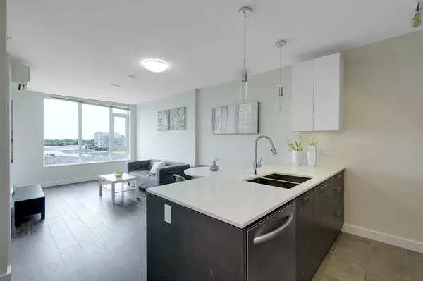 Richmond, BC V7C 0A4,6951 Elmbridge WAY #1006