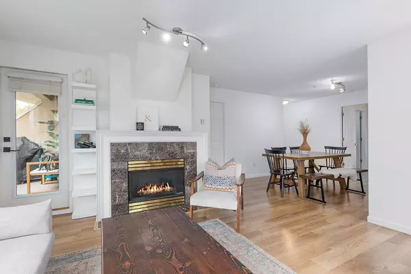 Port Coquitlam, BC V3C 1R7,2285 Pitt River RD #208