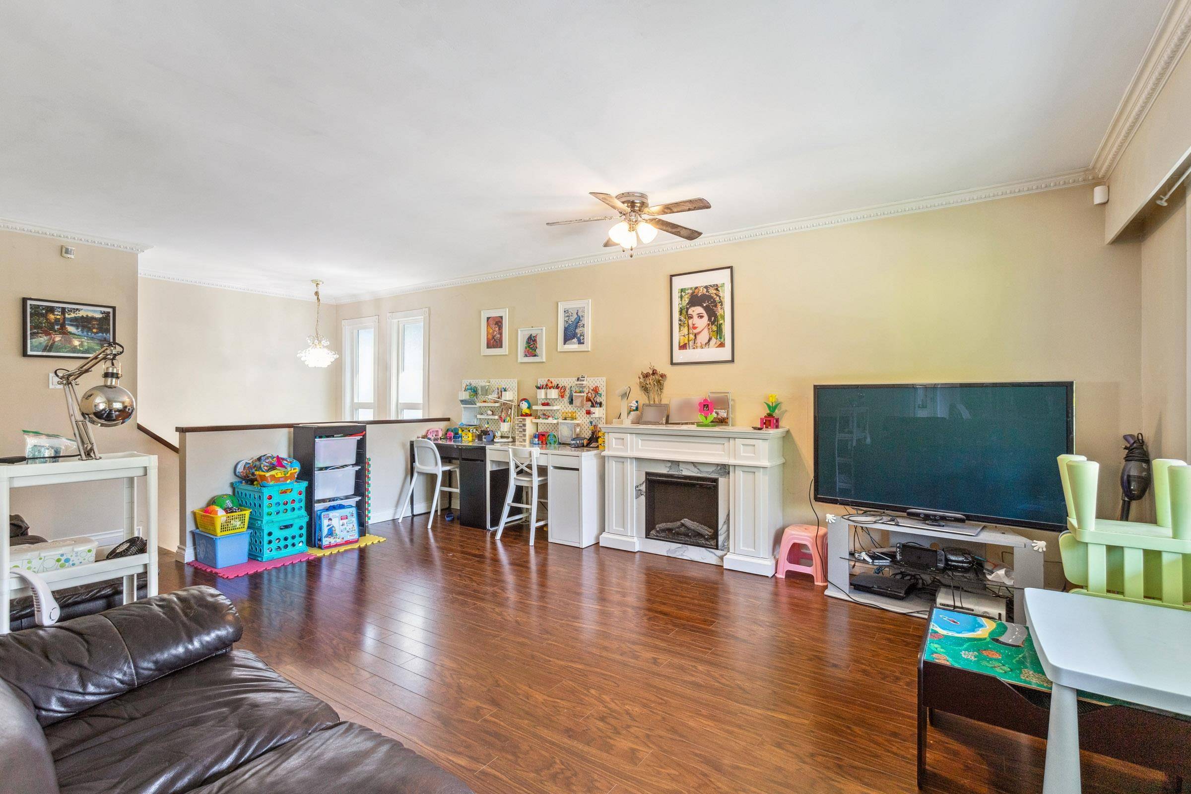 Burnaby, BC V3N 1C4,8224 Wedgewood ST