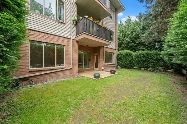 Burnaby, BC V5H 3M9,6688 Burlington AVE #105