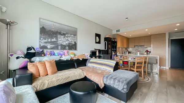 Vancouver, BC V6S 0K7,5687 Gray AVE #505