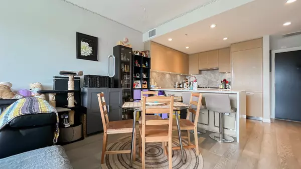 Vancouver, BC V6S 0K7,5687 Gray AVE #505