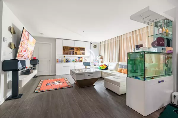 3333 Brown RD #1802 Richmond, BC V6X 0P6