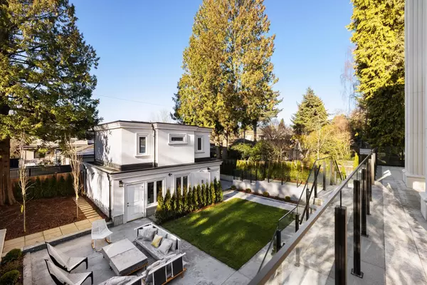 Vancouver, BC V6P 5C5,7061 Adera ST