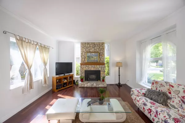 Surrey, BC V4A 6K5,1636 142 ST