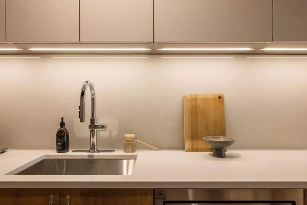 Vancouver, BC V5Z 2S3,133 W 49th AVE #312