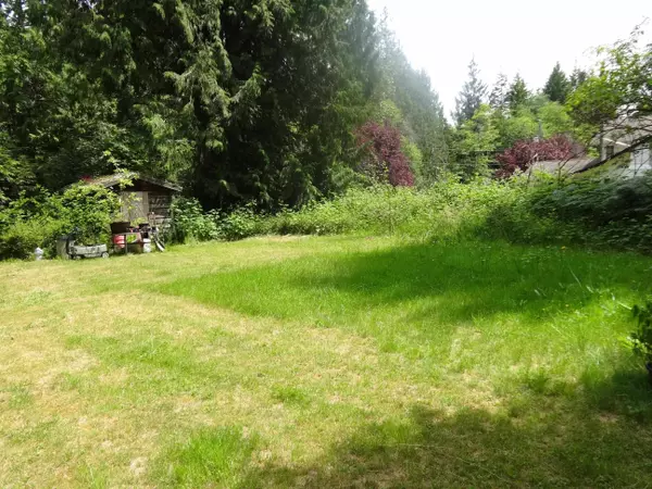 Gibsons, BC V0N 1V4,539 Hough RD